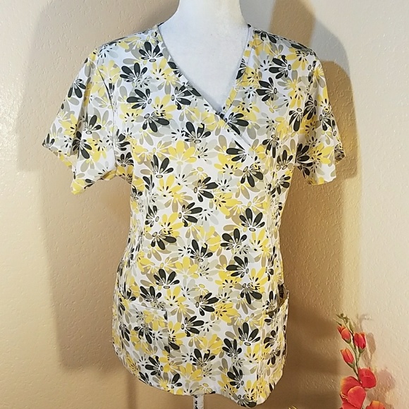 v life Tops - Scrub top by V life